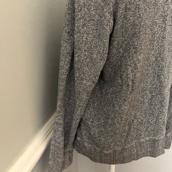 Who A U Crewneck Sweatshirt Size M - Picture 3 of 7